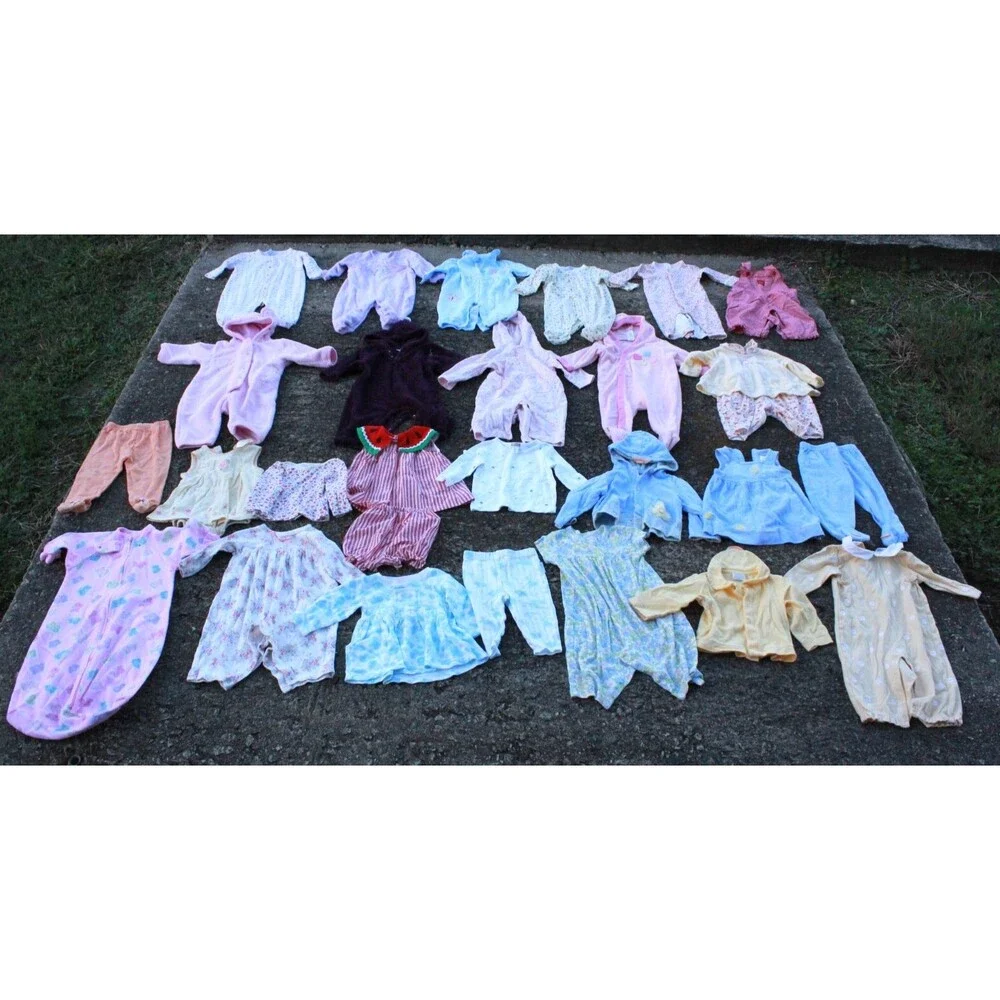 Huge 27 pcs Girls Clothing Lot 6-9M 9M All Seasons Outfits Sleep Play Photoshoot